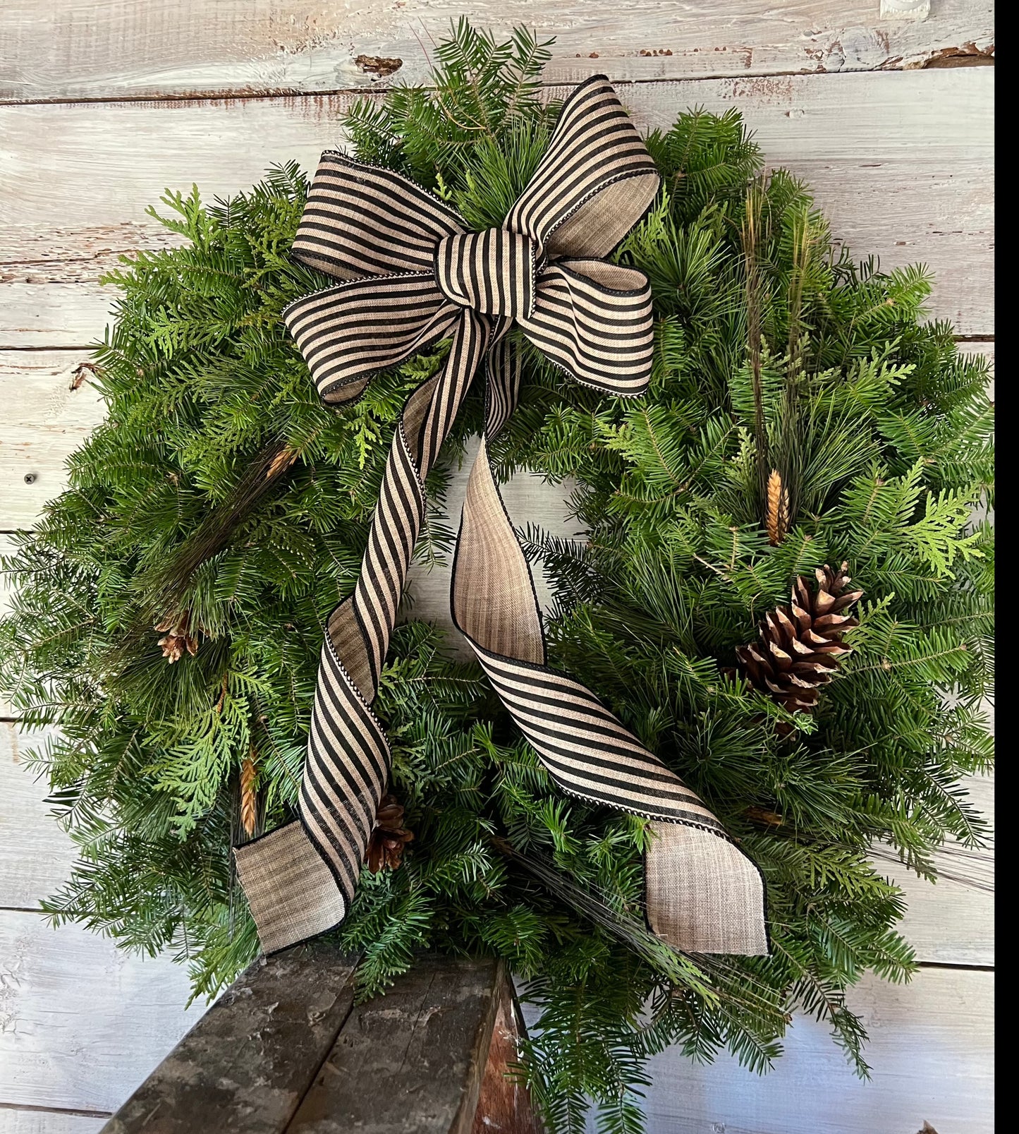 Handcrafted Wreath - 24" Decorated