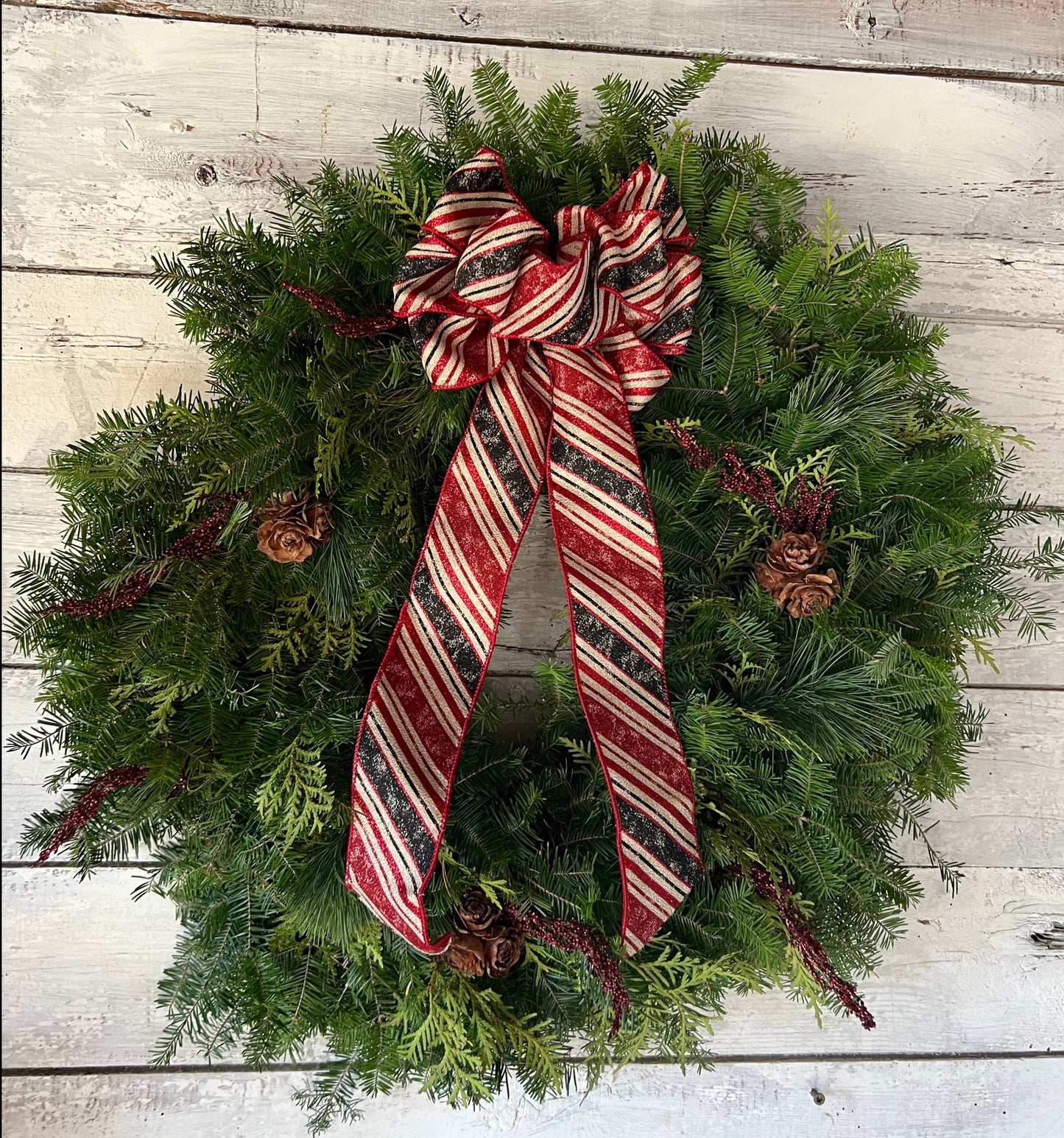 Handcrafted Wreath - 24" Decorated