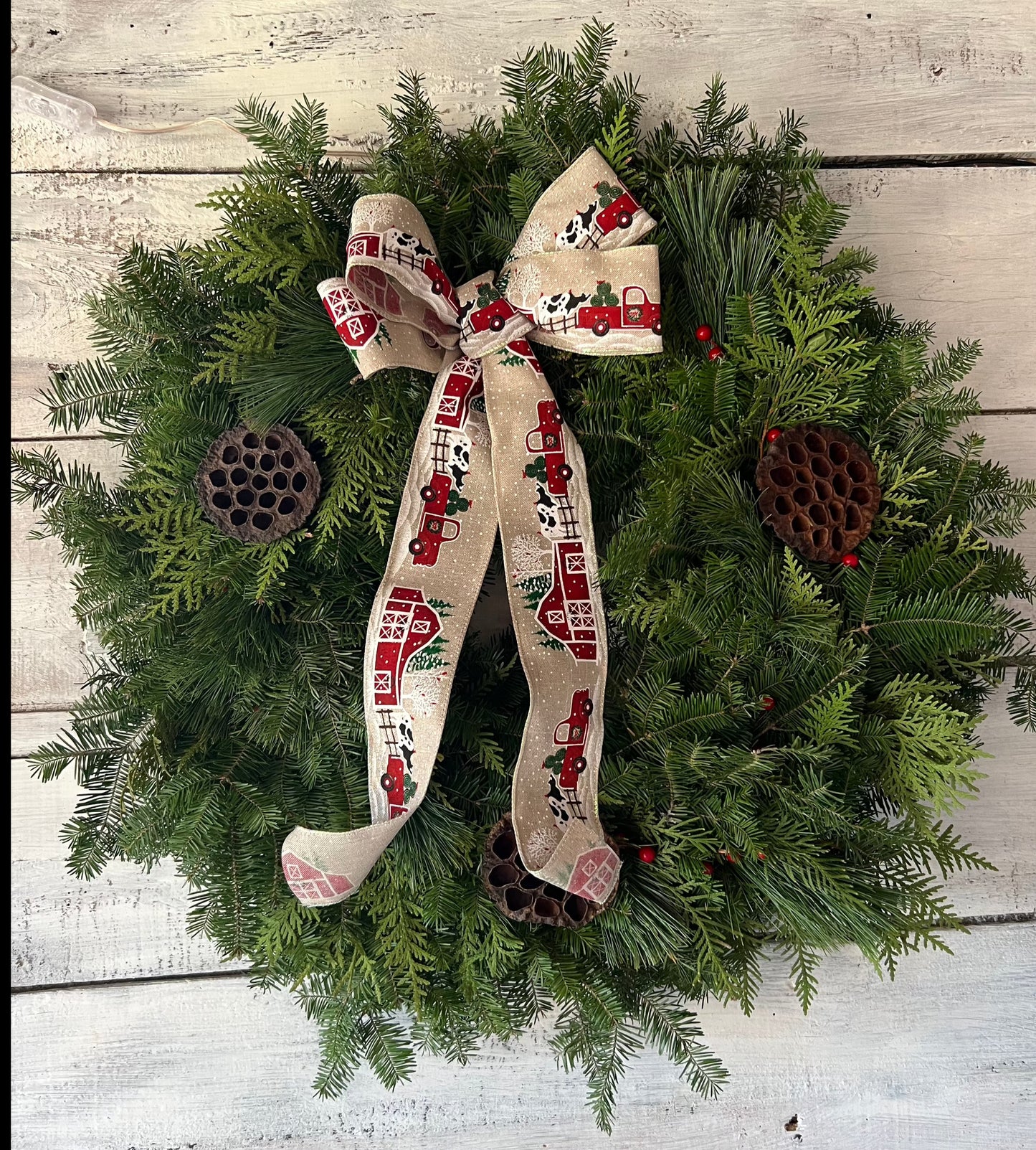 Handcrafted Wreath - 24" Decorated